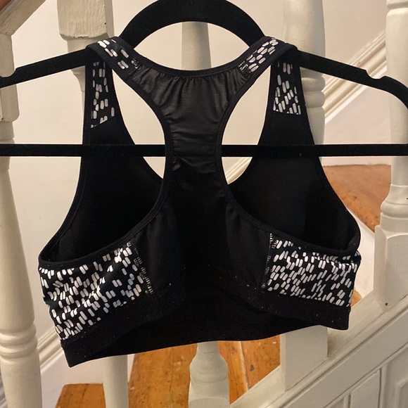2/$30 - Nike sports bra - M ⚽️ - Picture 2 of 3